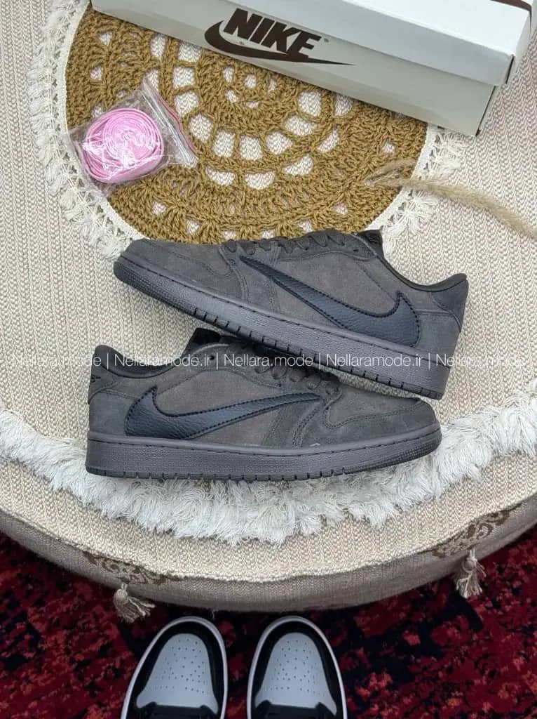 کتونی ایر جردن ترویس ولوت قهوه ای | Air Jordan Travis Velvet Brown