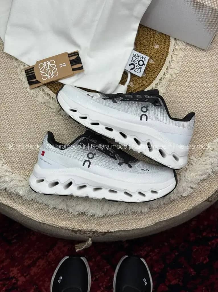 کتونی On Running کلودتیلت سفید مشکی گرادینت | On Running Cloudtilt White Black Ombre