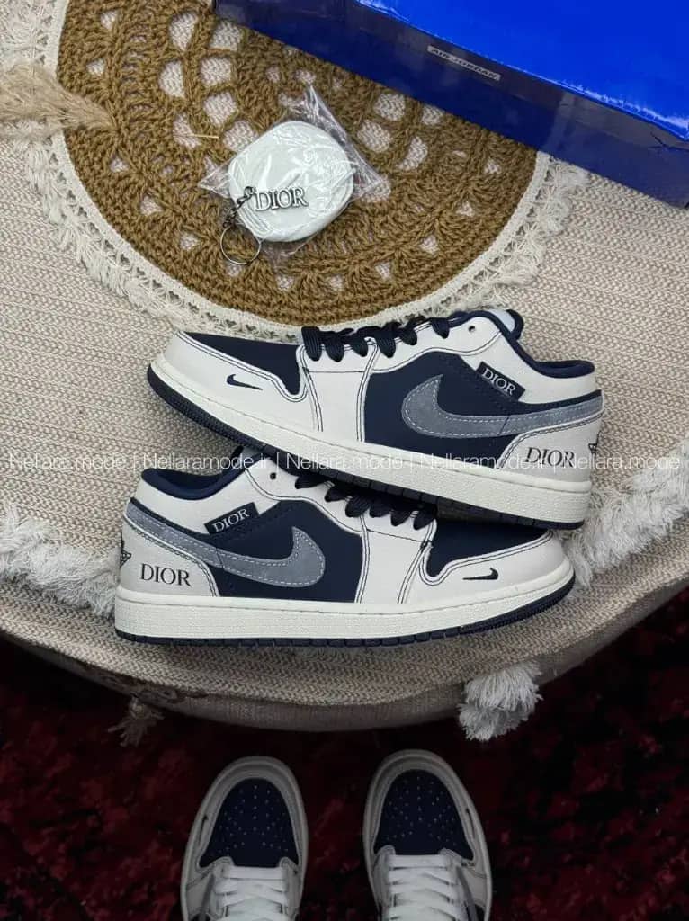 نایک جردن ۱ بدون ساق دیور سرمه‌ای زنانه و مردانه | Nike Jordan 1 Navy Dior