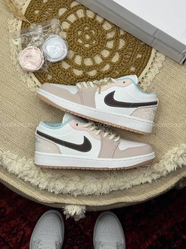 کفش جردن ۱ پشت توری زنانه | Air Jordan 1 Low Coral Reef