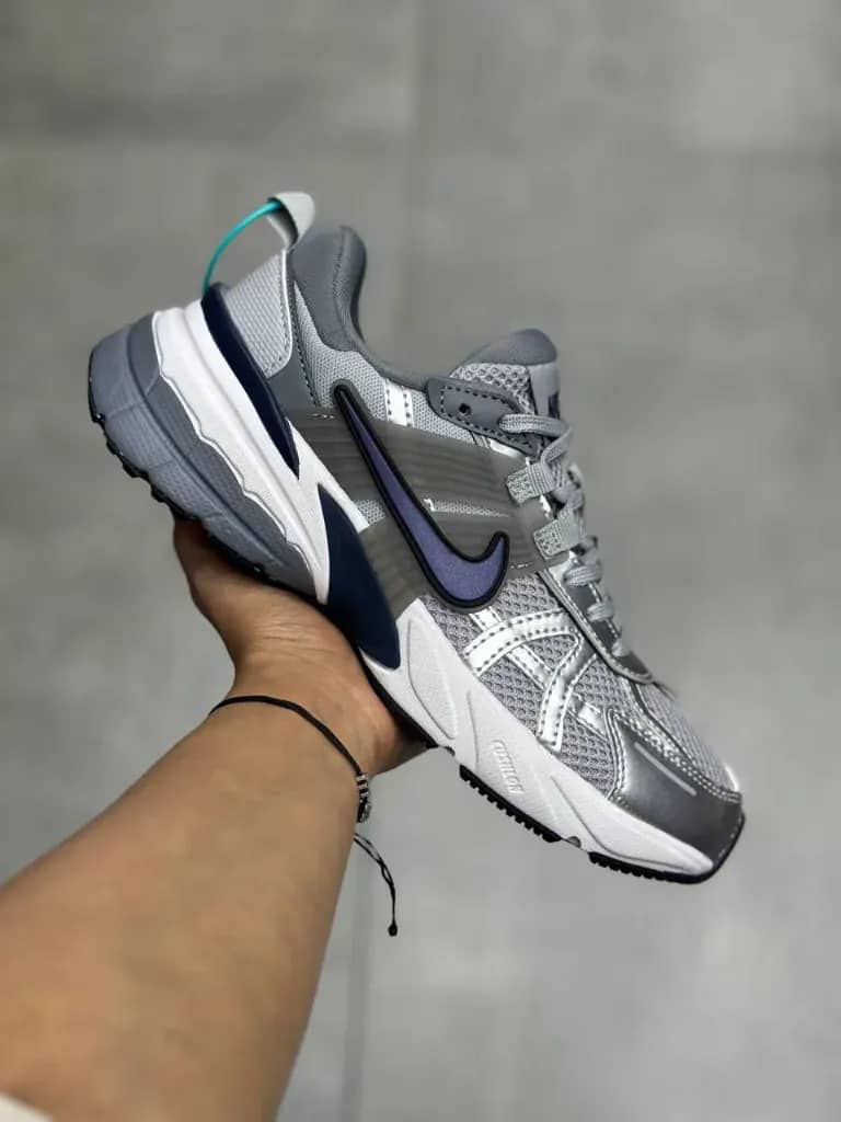 کفش نایک V2K Run پلاتینیوم سرمه‌ای زنانه و مردانه | Nike V2K Run Platinum Navy