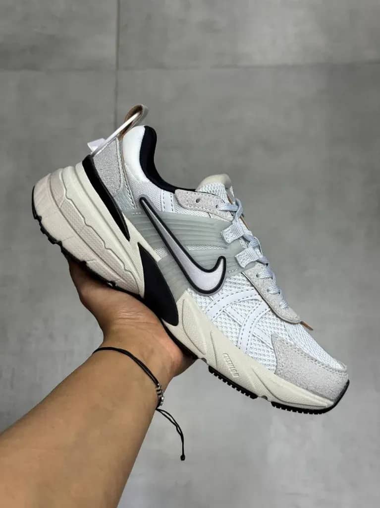 کفش نایک V2K Run سفید خاکستری زنانه و مردانه | Nike V2K Run White Grey