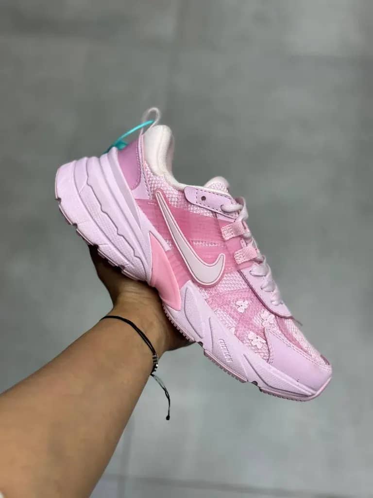 کفش نایک V2K Run صورتی زنانه | Nike V2K Run Pink