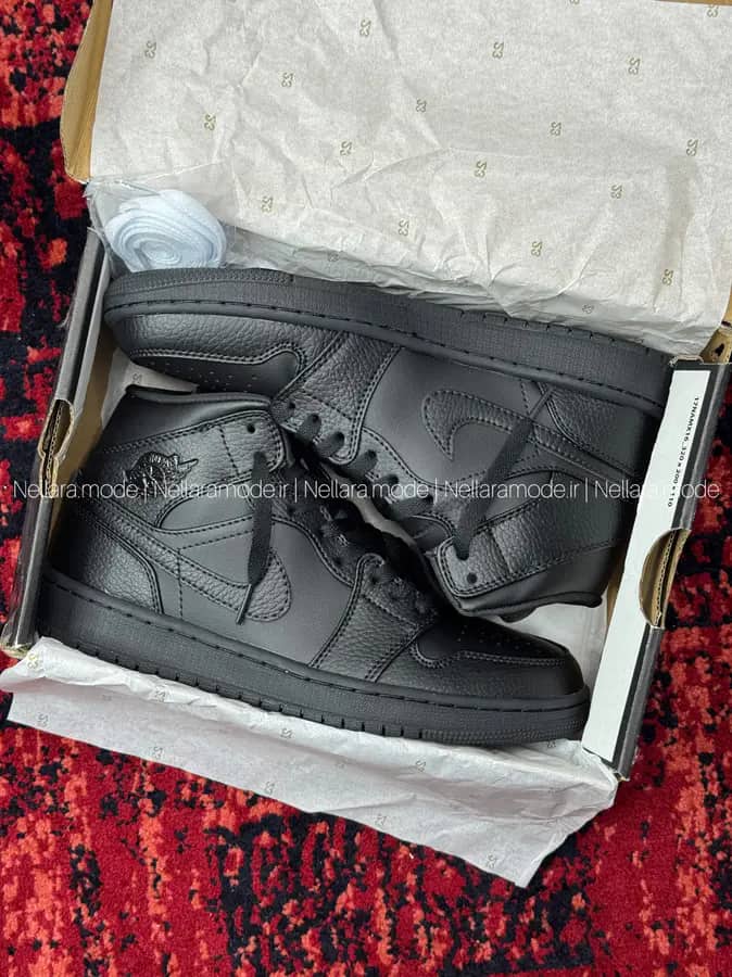 نایک ایر جردن ۱ مید تمام مشکی | Nike air jordan 1 mid triple black