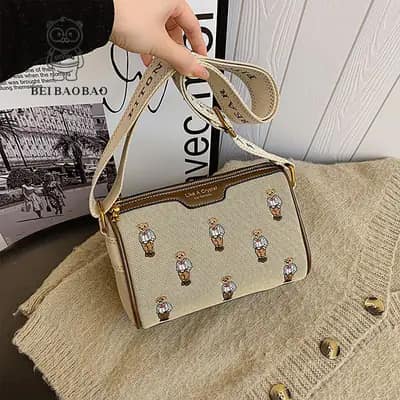 کیف وارداتی تدی گلدوزی بند برزنتی کرم قهوه ای و کرم و مشکی
