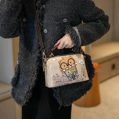 کیف وارداتی تدی بند چرمی کرمی