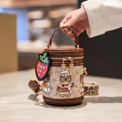 کیف وارداتی تدی بند برزنتی قهوه‌ای