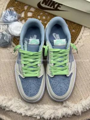 نایک جردن ۱ بدون ساق تراویس اسکات آبی کرم سوئد زنانه و مردانه | Nike Air Jordan 1 Travis Scott