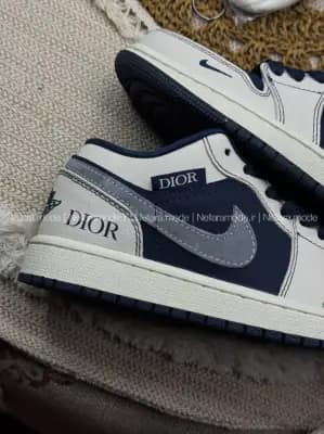 نایک جردن ۱ بدون ساق دیور سرمه‌ای زنانه و مردانه | Nike Jordan 1 Navy Dior