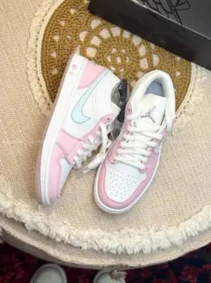نایک جردن ۱ بدون ساق پرینت پینک Nike Jordan 1 Low Print Pink