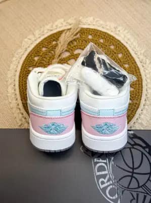 نایک جردن ۱ بدون ساق پرینت پینک Nike Jordan 1 Low Print Pink