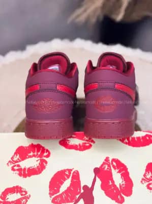 نایک جردن ۱ بدون ساق ولنتاین دی 2026 زنانه و مردانه | Nike Jordan 1 Valentines Day 2026