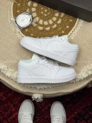 نایک جردن ۱ بدون ساق تمام سفید زنانه و مردانه | Nike Jordan 1 Triple White