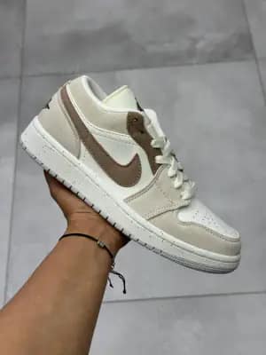 کفش جردن ۱ کرم بژ قهوه‌ای زنانه | Air Jordan 1 Cream Beige