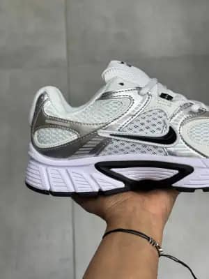 کفش نایک V2K Run سفید نقره‌ای مشکی زنانه و مردانه | Nike V2K Run White Silver Black