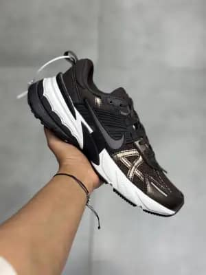 کفش نایک V2K Run قهوه‌ای تیره مشکی زنانه و مردانه | Nike V2K Run Dark Brown Black