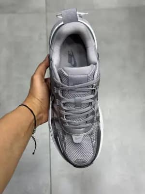کفش نایک V2K Run پلاتینیوم خاکستری زنانه و مردانه | Nike V2K Run Platinum Grey