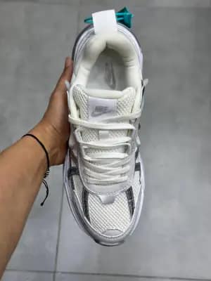 کفش نایک V2K Run سفید نقره‌ای زنانه و مردانه | Nike V2K Run White Silver