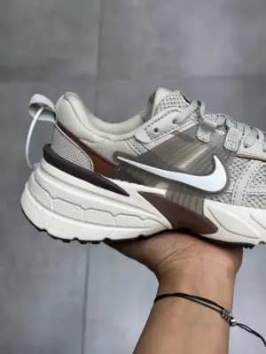 کفش نایک V2K Run کرم خاکستری قهوه‌ای زنانه و مردانه | Nike V2K Run Cream Grey