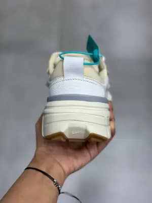 کفش نایک V2K Run کرم نقره‌ای زنانه و مردانه | Nike V2K Run Sail Silver