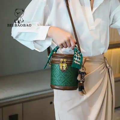 کیف وارداتی تدی با عروسک تدی بند چرمی سبز
