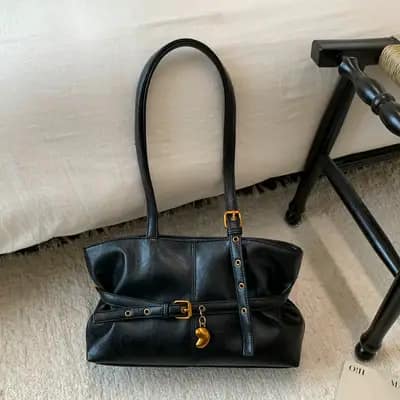کیف دوشی زنانه چرم مدل کمربندی
