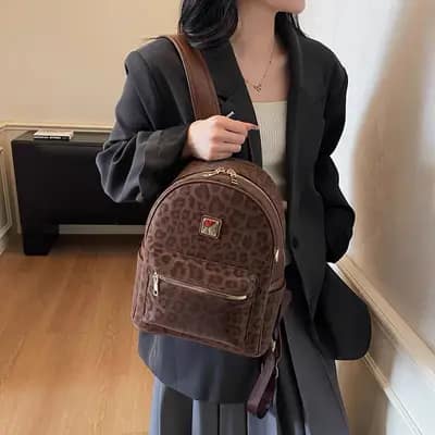 کوله‌ پشتی اسپرت طرح پلنگی