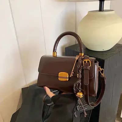 کیف وارداتی دوشی و دستی زنانه آویزدار