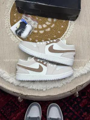 کفش جردن ۱ کرم بژ قهوه‌ای زنانه | Air Jordan 1 Cream Beige