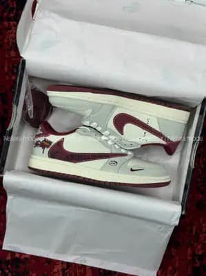 ترویس اسکات کاکتوس جک استوسی کرم زرشکی زنانه و مردانه | Travis Cactus Jack Stussy Cream Burgundy