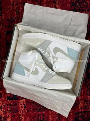 نایک جردن ۱ ساقدار پاریس زنانه و مردانه | Nike Air Jordan 1 High White Blue