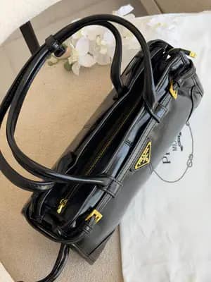کیف مسترکوالیتی فول پک پرادا M-1076