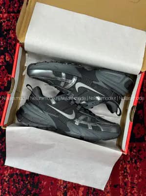 کفش نایک V2K Run سبز متالیک زنانه و مردانه | Nike V2K Run Metallic green