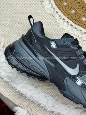 کفش نایک V2K Run سبز متالیک زنانه و مردانه | Nike V2K Run Metallic green
