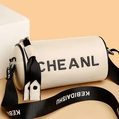 کیف دوشی استوانه‌ای شین طرح چنل شیری